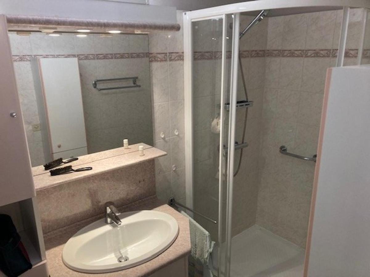 Bel Appartement Au Lavandou Avec Terrasse Et Vue Mer - Fr-1-308-167 Le Lavandou Extérieur photo